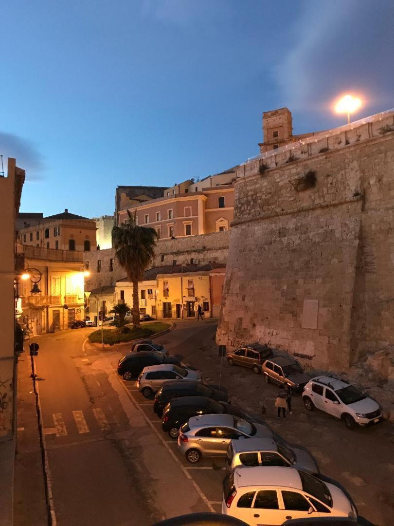 Bastione Home - Casa "Vicky" كالياري المظهر الخارجي الصورة